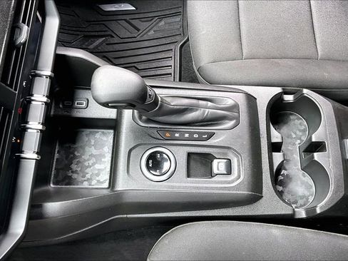 Used 2024 Chevrolet Colorado W/T image 19