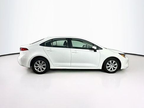Used 2020 Toyota Corolla LE FWD image 10