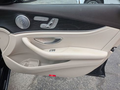 Used 2020 Mercedes-Benz E 350 4MATIC Sedan image 29