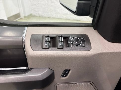 Used 2017 Ford F150 XLT w/ Equipment Group 302A Luxury AWD/4WD image 15