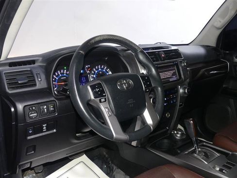 Used 2015 Toyota 4Runner Limited image 23