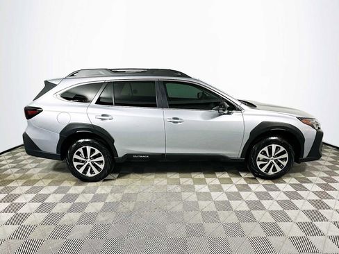 Certified 2025 Subaru Outback Premium image 8