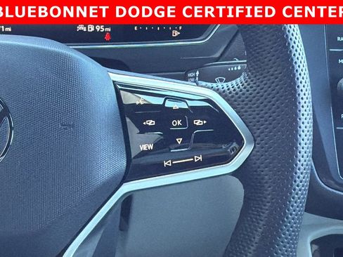 Used 2022 Volkswagen Tiguan SE R-Line image 24