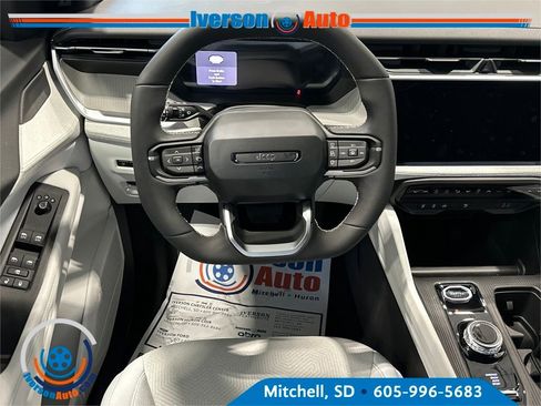 New 2026 Jeep Cherokee Laredo image 23