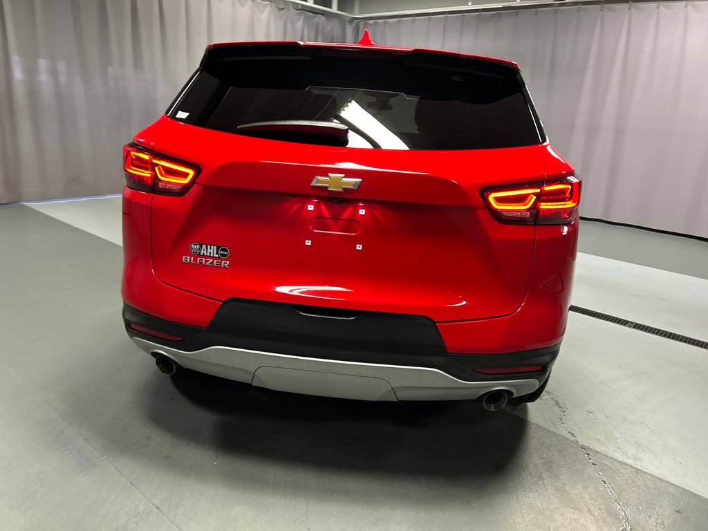 Used 2023 Chevrolet Blazer LT FWD image 6
