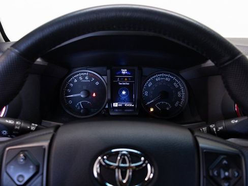 Used 2023 Toyota Tacoma TRD Off-Road image 28