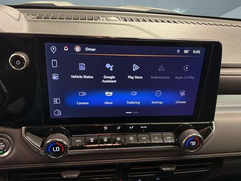 Used 2024 Chevrolet Colorado LT w/ LT Convenience Package RWD image 21