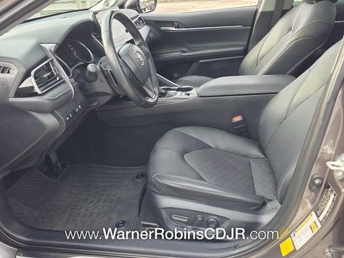 Used 2023 Toyota Camry XSE FWD image 5