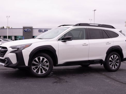 New 2025 Subaru Outback Limited image 3