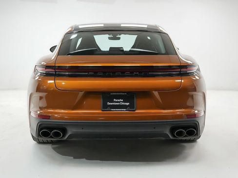 Certified 2025 Porsche Panamera 4 image 9