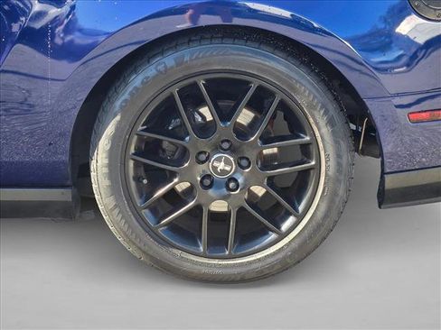 Used 2012 Ford Mustang GT Premium image 20