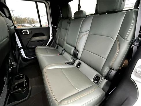 New 2026 Jeep Gladiator Mojave AWD/4WD image 14