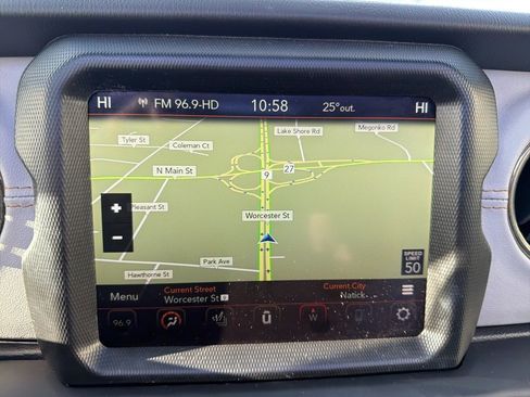 Used 2021 Jeep Wrangler Unlimited Sahara image 11