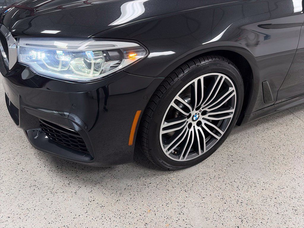Used 2017 BMW 540i xDrive AWD/4WD image 9