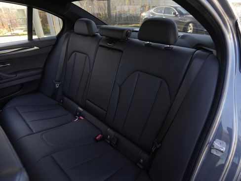 Used 2021 BMW 330i xDrive Sedan w/ Convenience Package image 25