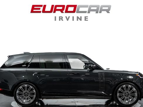 Used 2025 Land Rover Range Rover Long Wheelbase SE AWD/4WD image 6