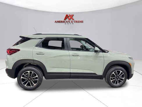 Used 2026 Chevrolet TrailBlazer LT w/ LT Cold Weather Package AWD/4WD image 7