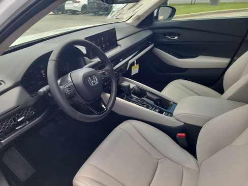 New 2026 Honda Accord EX-L image 10