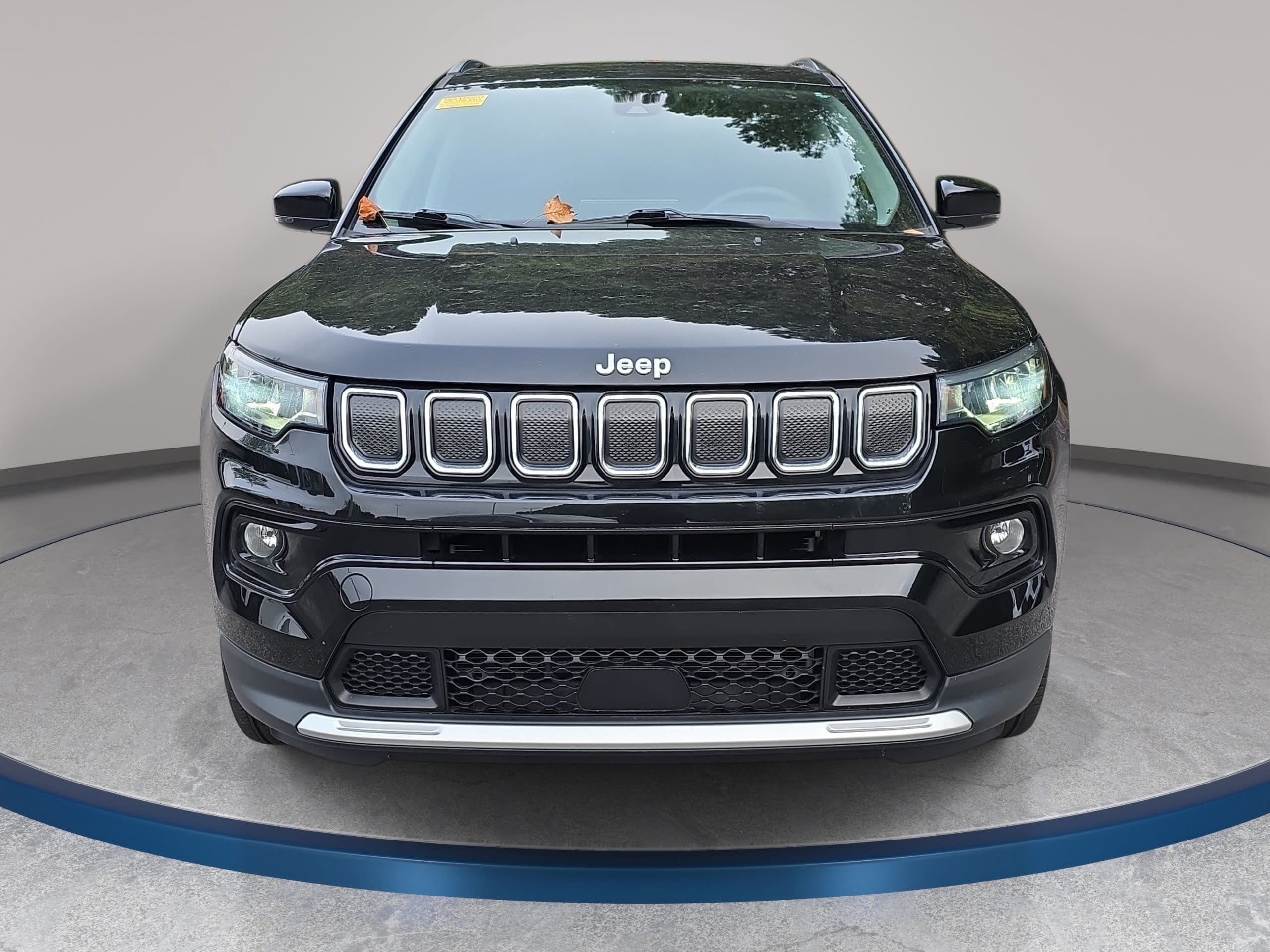 Used 2022 Jeep Compass Limited w/ Sun and Sound Group AWD/4WD image 4