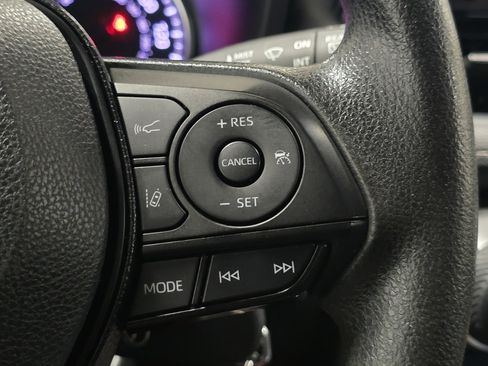 Certified 2021 Toyota RAV4 LE image 28