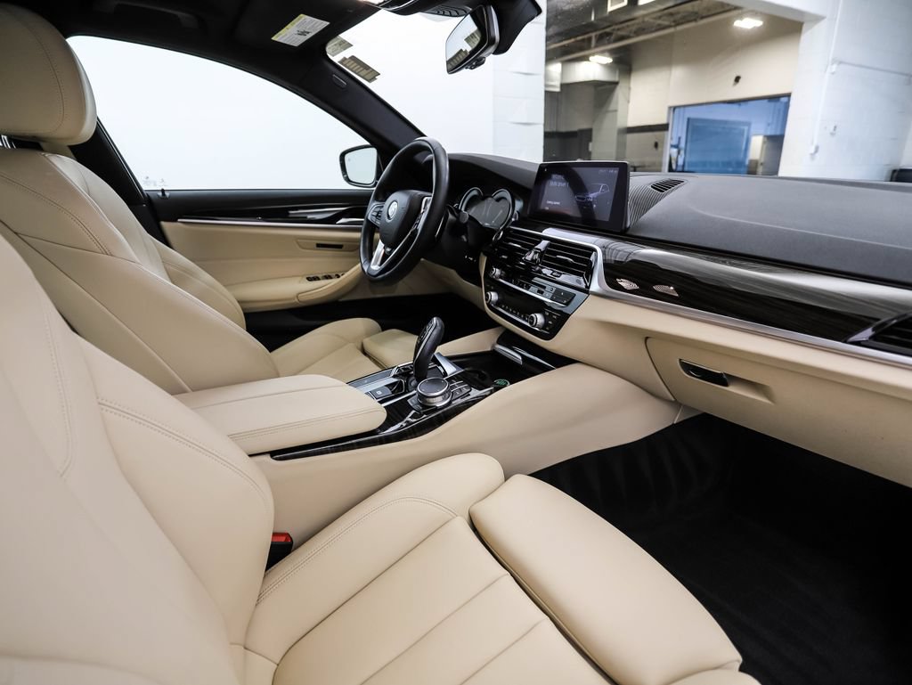 Used 2019 BMW 530i xDrive w/ Convenience Package AWD/4WD image 30