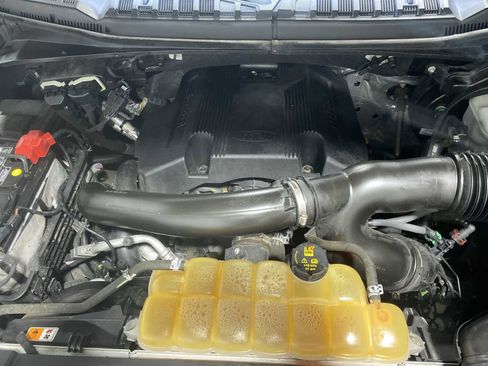 Used 2018 Ford F150 XLT w/ Equipment Group 302A Luxury image 9