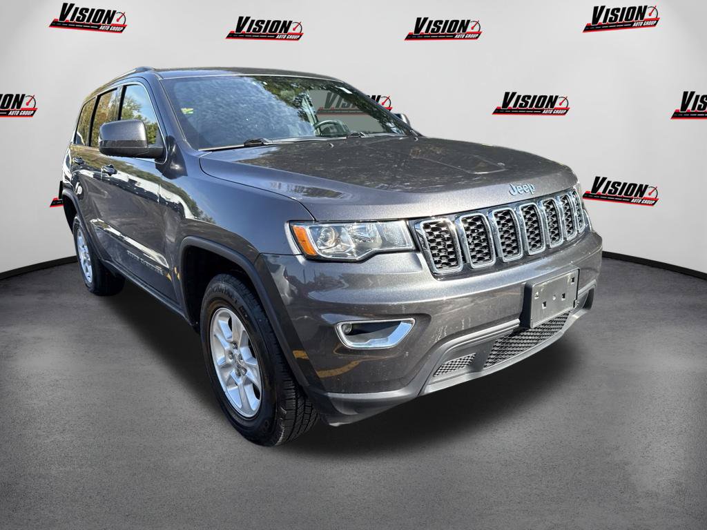 Used 2017 Jeep Grand Cherokee Laredo w/ Quick Order Package 23E AWD/4WD image 3