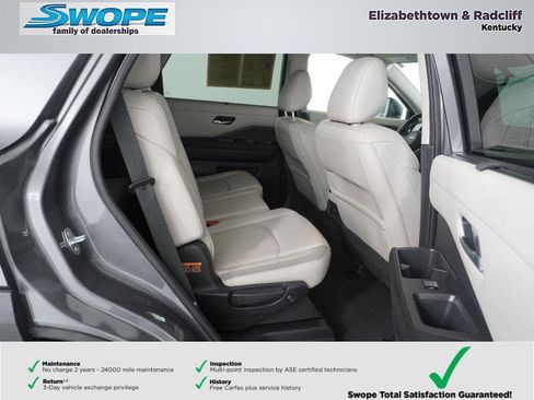 Used 2023 Nissan Pathfinder SL w/ Lighting Package (N92) AWD/4WD image 10