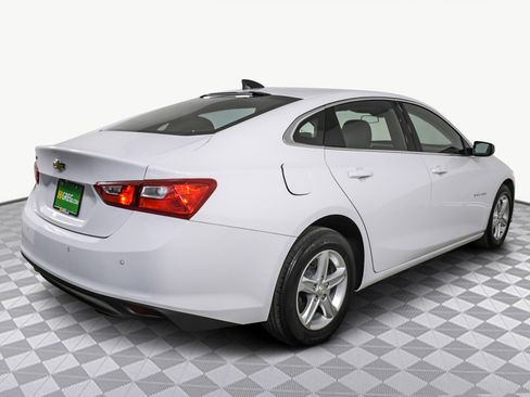 Used 2024 Chevrolet Malibu LS w/ Driver Confidence Package image 8