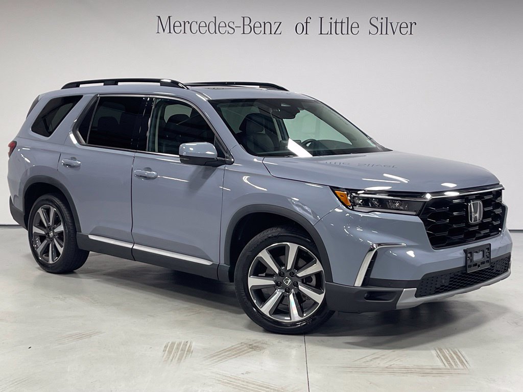 Used 2025 Honda Pilot Touring image 8
