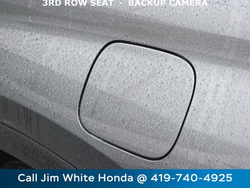 Used 2020 Toyota Highlander L image 17