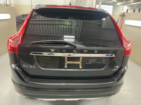 Used 2015 Volvo XC60 T6 Premier Plus image 3