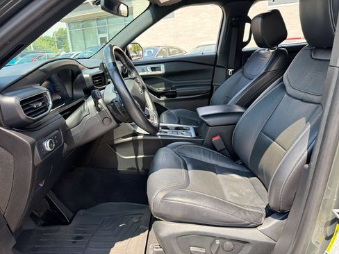 Used 2021 Ford Explorer ST w/ Equipment Group 401A AWD/4WD image 14