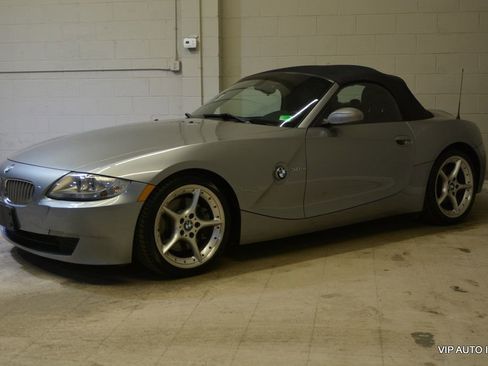 Used 2006 BMW Z4 3.0si image 28