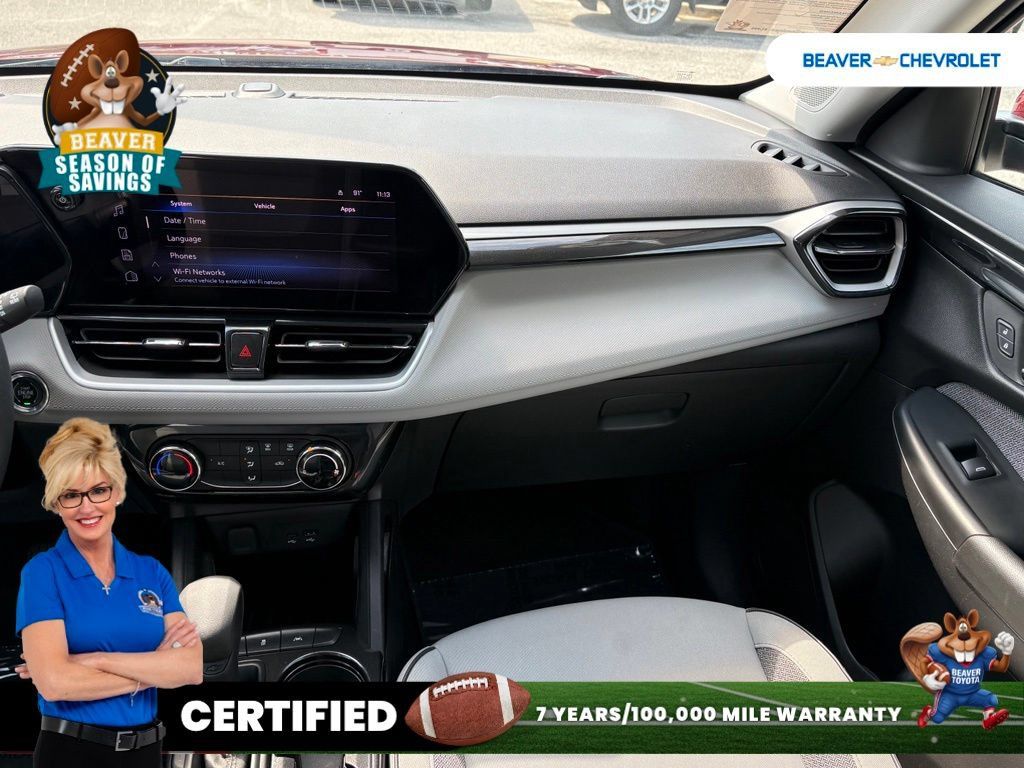 Used 2025 Chevrolet TrailBlazer LT FWD image 17