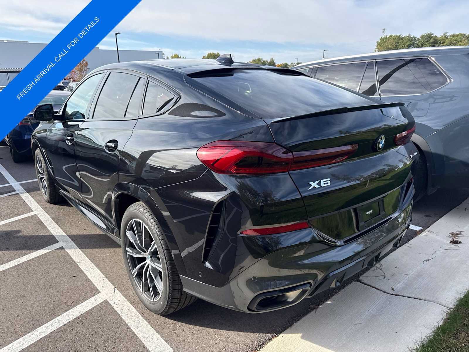 Used 2022 BMW X6 xDrive40i w/ M Sport Package AWD/4WD image 9