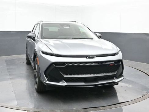 New 2026 Chevrolet Equinox EV RS image 8