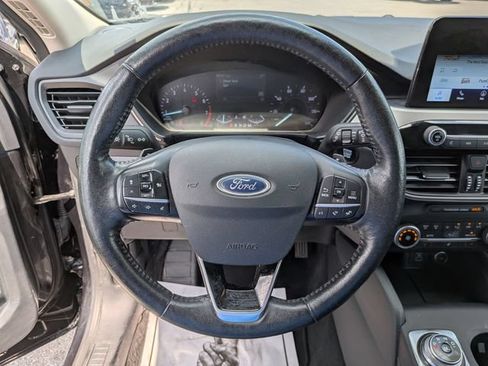 Used 2020 Ford Escape SEL AWD/4WD image 9