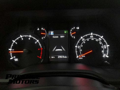 Used 2022 Toyota 4Runner SR5 AWD/4WD image 15