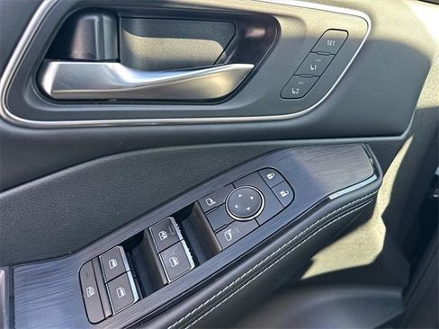 Used 2023 Nissan Rogue Platinum w/ Platinum Premium Package image 16