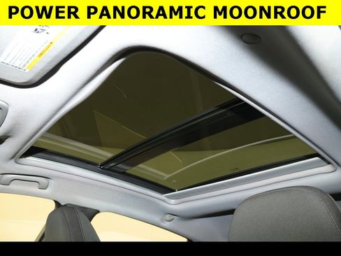 Used 2024 Chevrolet Malibu LT image 3