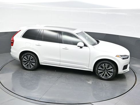 Used 2022 Volvo XC90 T6 Momentum w/ Climate Package image 36