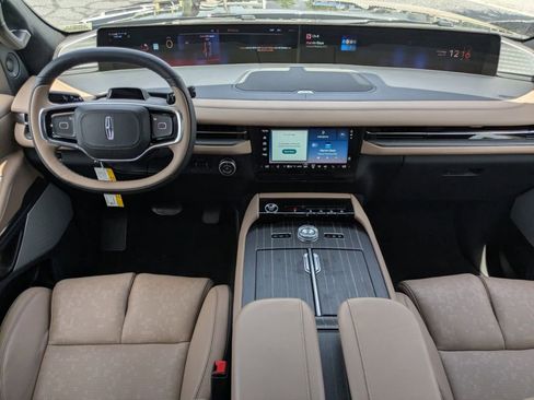 New 2026 Lincoln Navigator Black Label AWD/4WD image 19