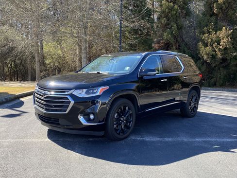Used 2021 Chevrolet Traverse Premier image 5