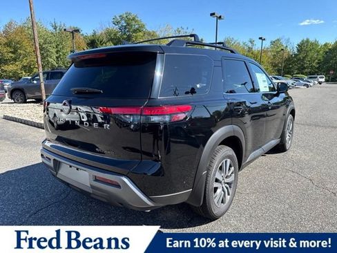 New 2026 Nissan Pathfinder SL w/ Cargo Package AWD/4WD image 10
