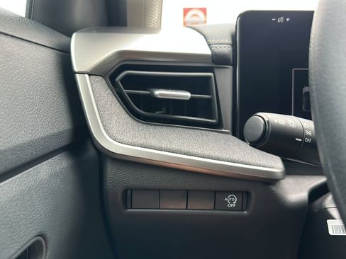 New 2026 Nissan Kicks SV image 25