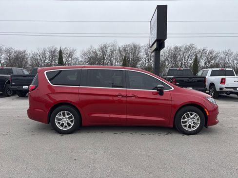New 2026 Chrysler Voyager LX image 2