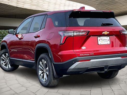 New 2026 Chevrolet Equinox LT w/ Convenience Package II image 3