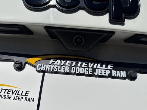 Used 2023 Jeep Renegade Latitude image 37