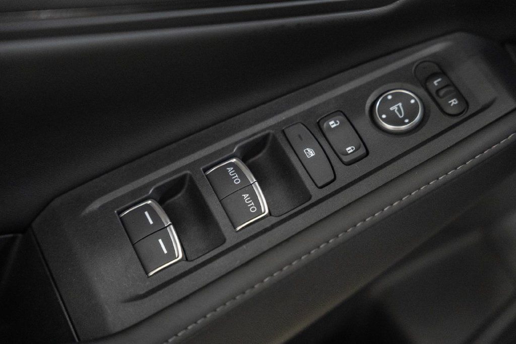 Used 2025 Honda Accord Sport image 29